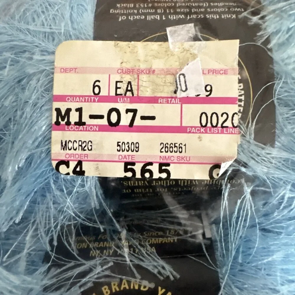 Lion Brand Yarn FUN FUR Eyelash 6 Skeins LIGHT BLUE all same LOT #907 New - Picture 4 of 12